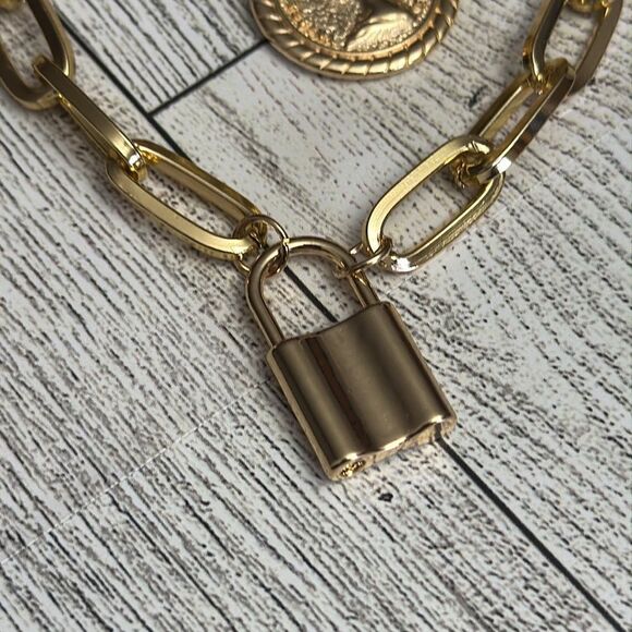 Elegant Gold Tone Necklace Trio NWT - Picture 2 of 5